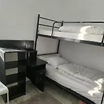 Vandrarhem Hostel *