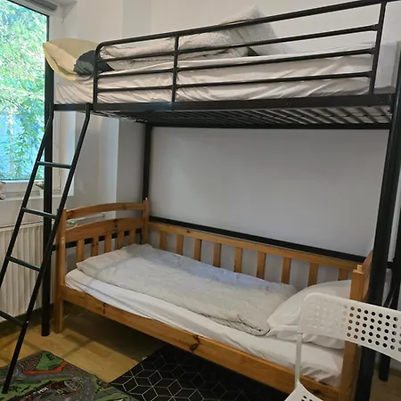 Hostel Hostel *